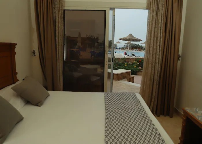 Silver Boutique (adults Only) 3*